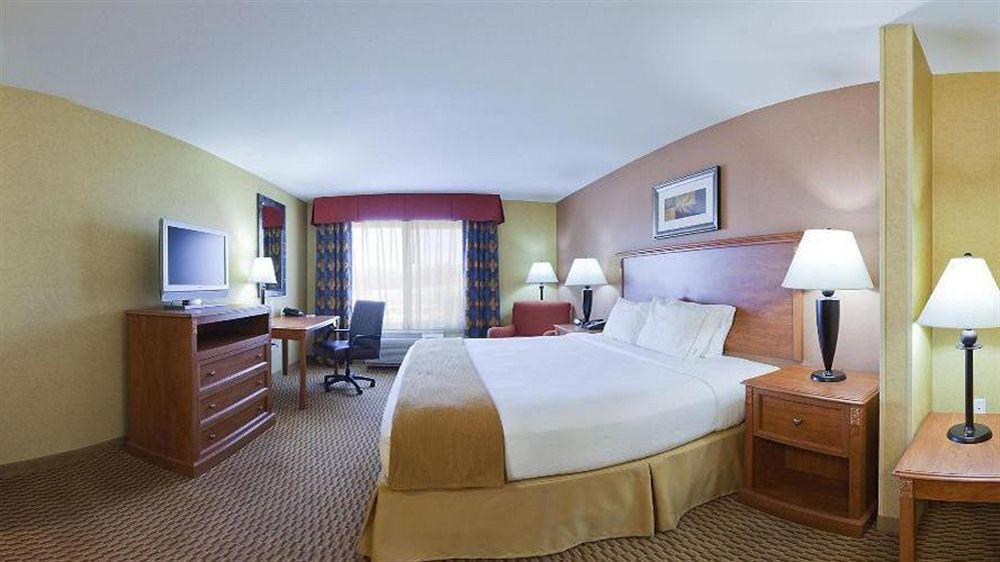 Holiday Inn Express Ontario By Ihg Creekside Номер фото