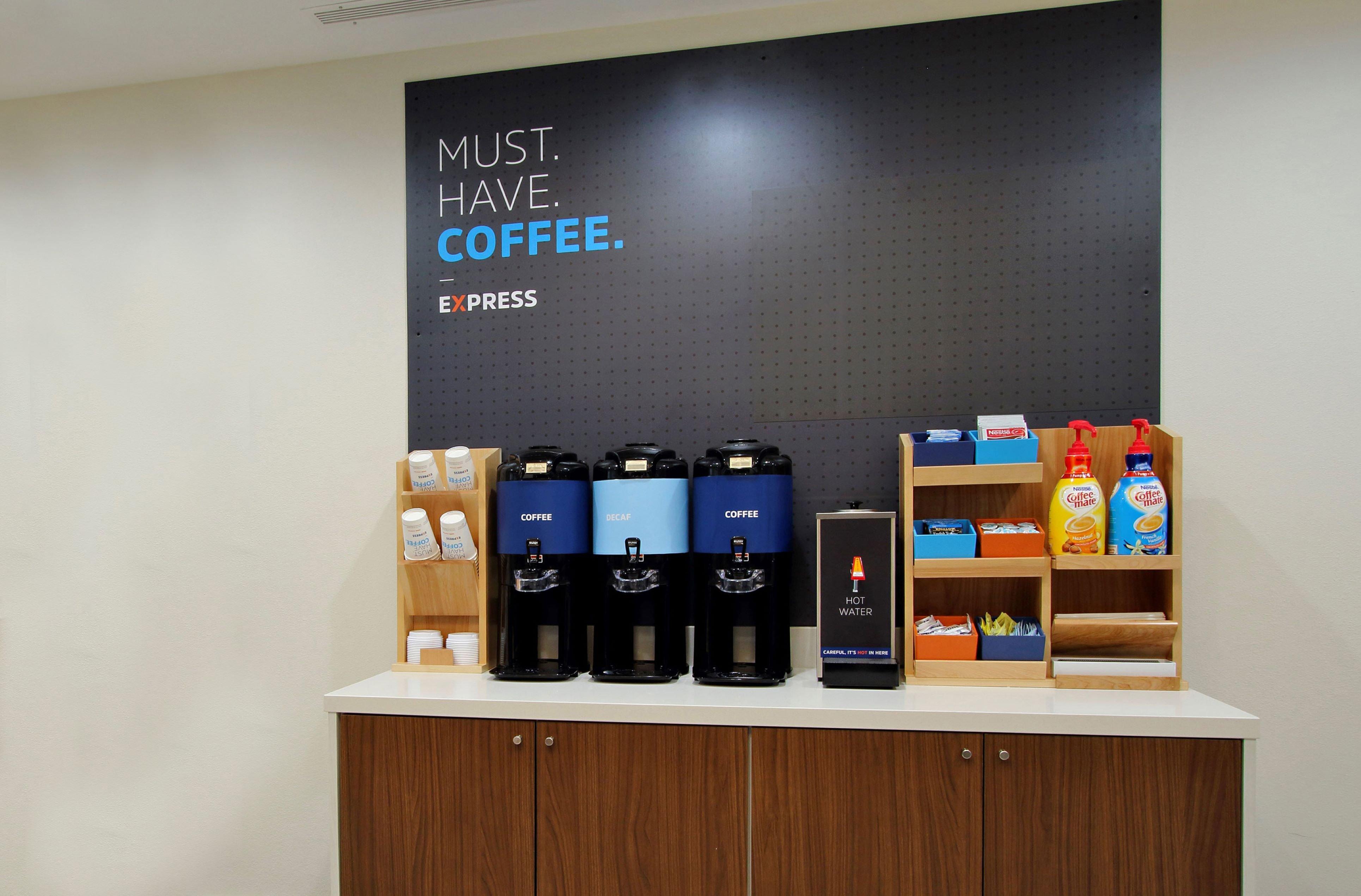 Holiday Inn Express Ontario By Ihg Creekside Экстерьер фото