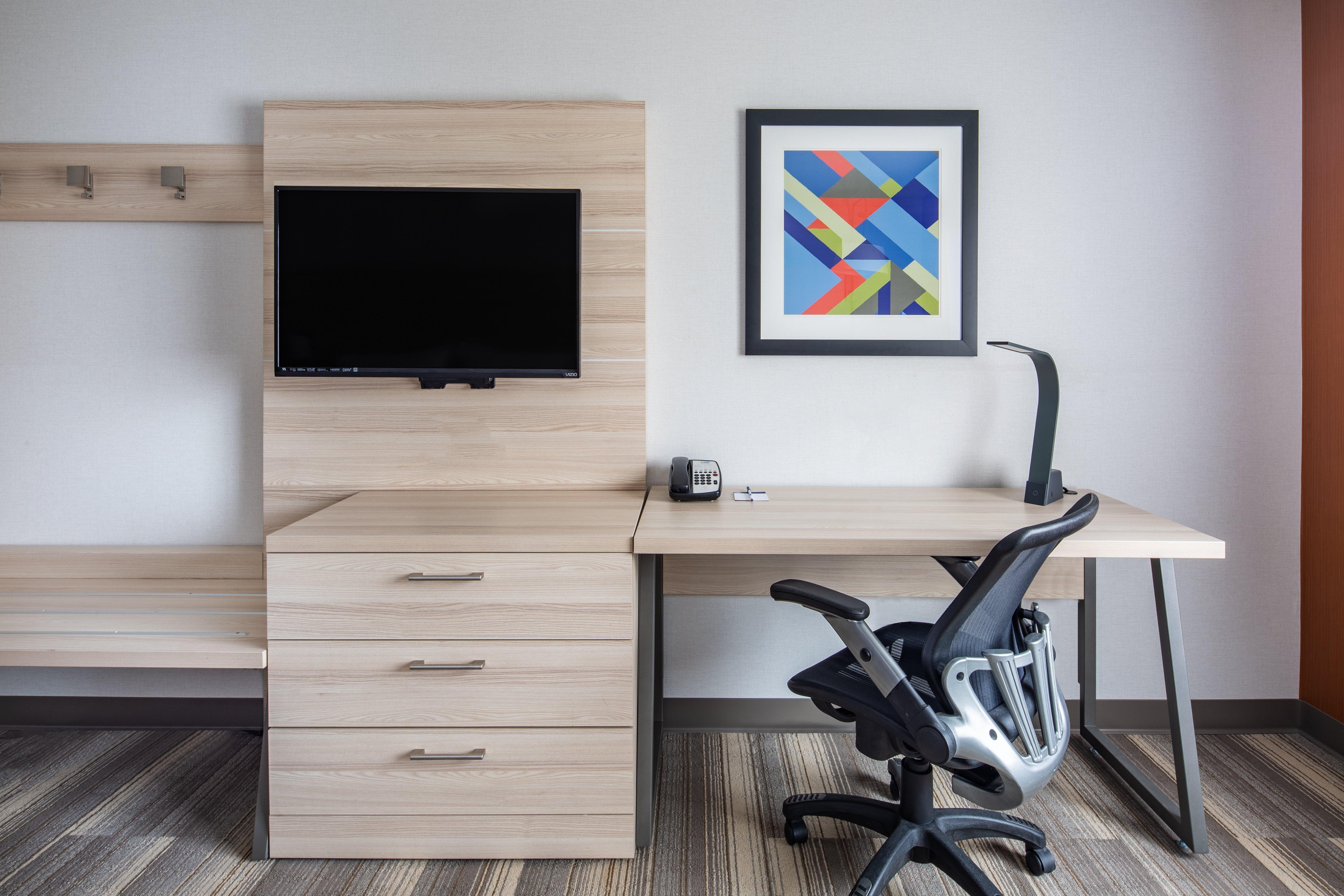 Holiday Inn Express Ontario By Ihg Creekside Экстерьер фото