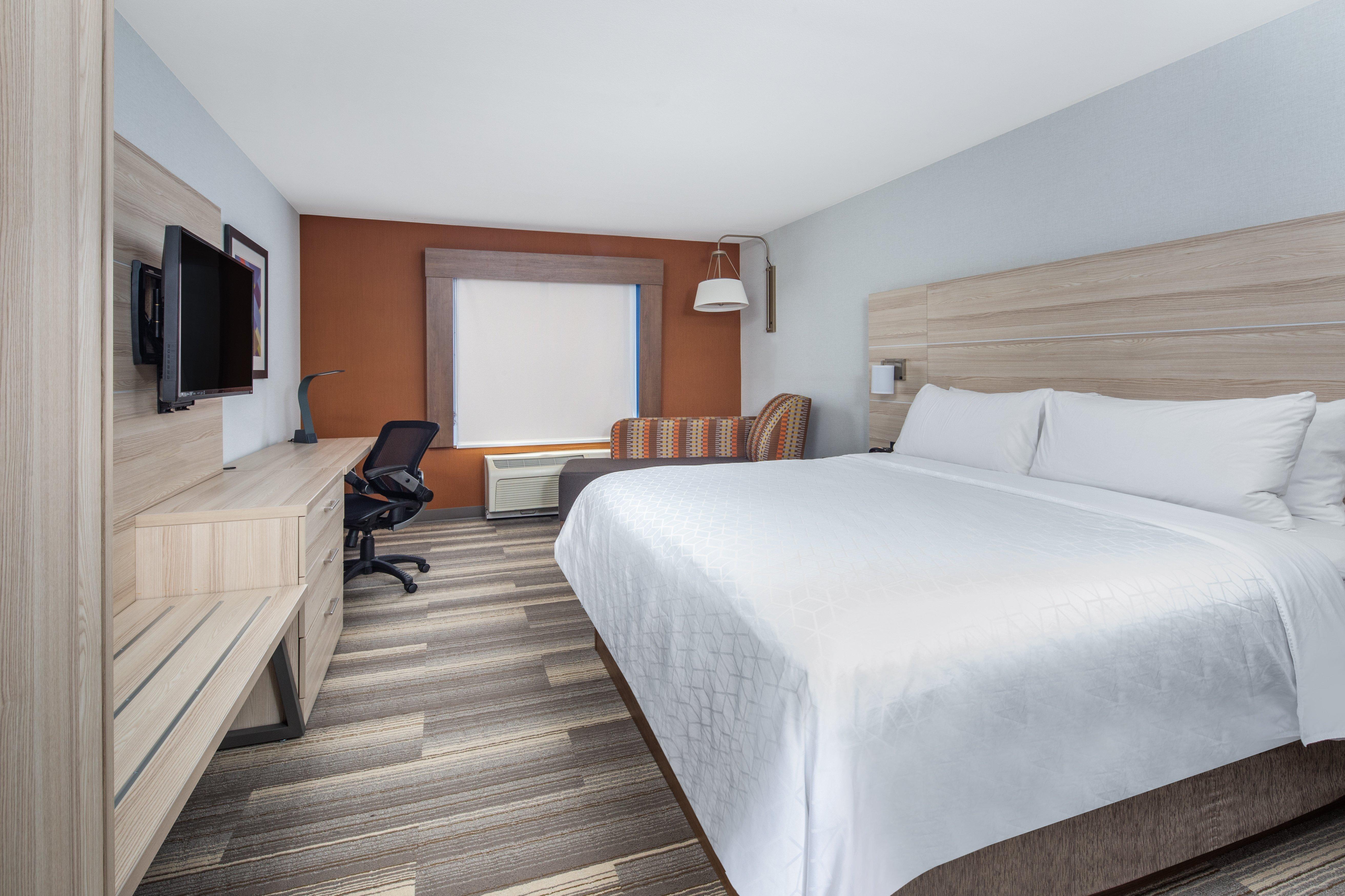 Holiday Inn Express Ontario By Ihg Creekside Экстерьер фото