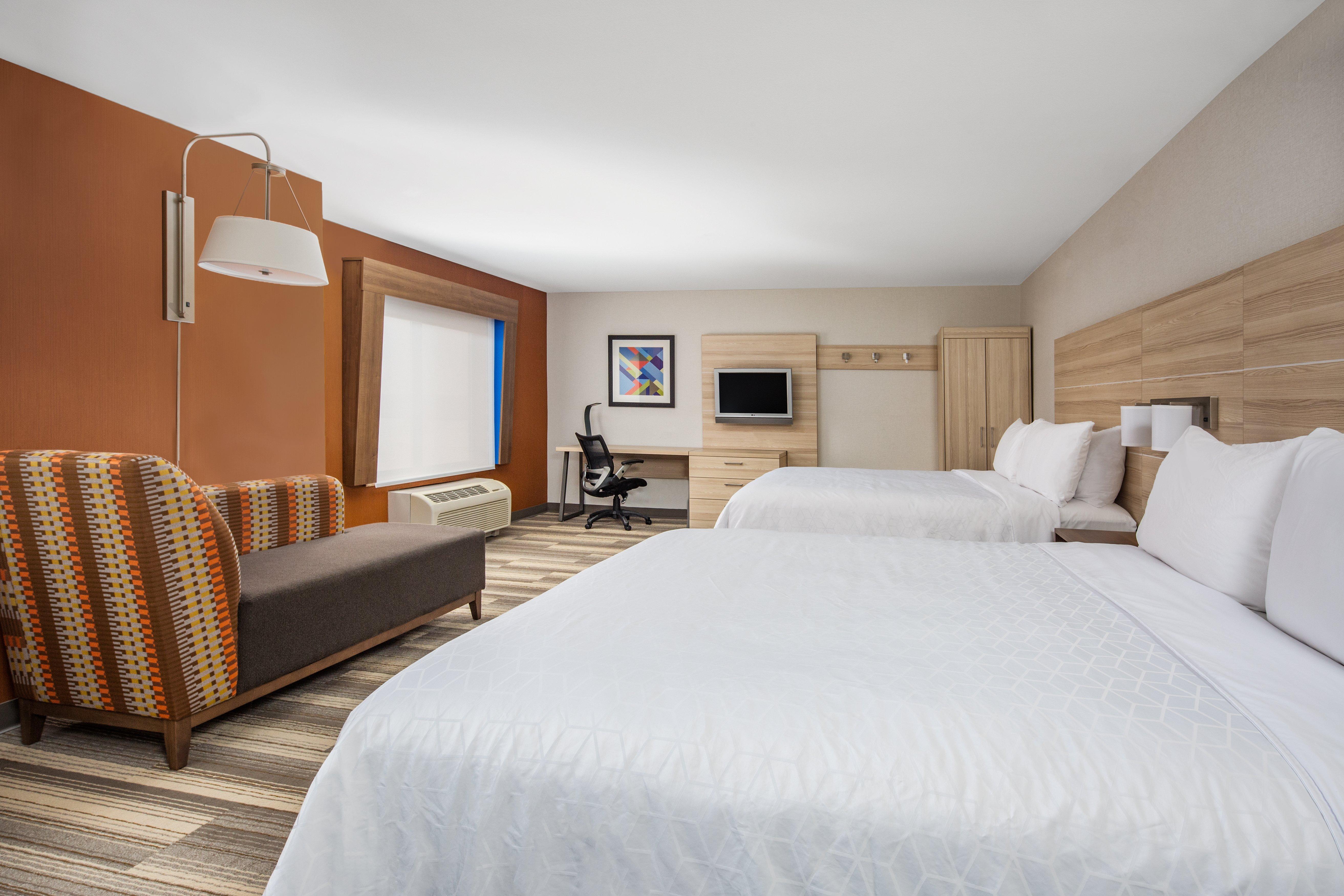 Holiday Inn Express Ontario By Ihg Creekside Экстерьер фото