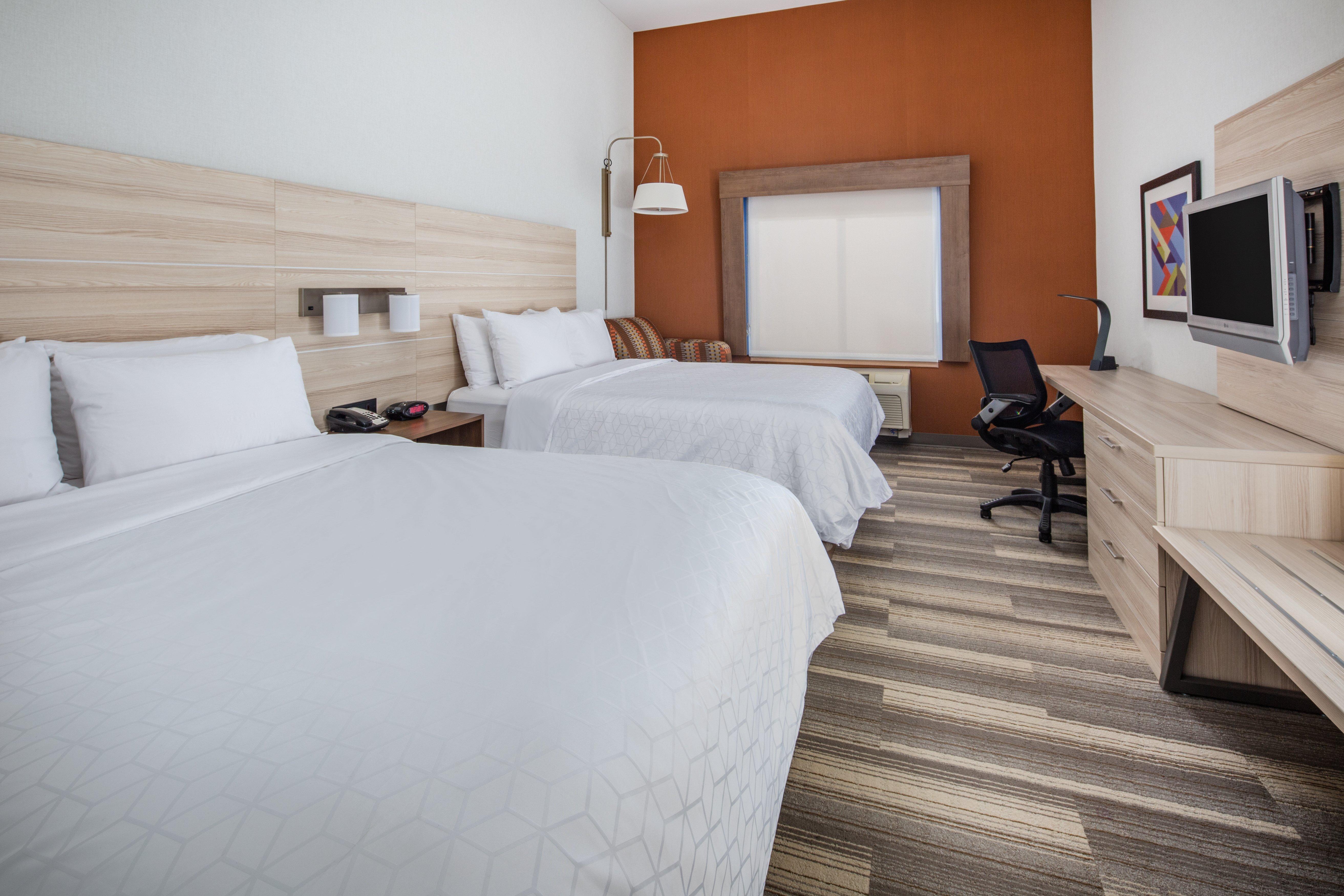 Holiday Inn Express Ontario By Ihg Creekside Экстерьер фото