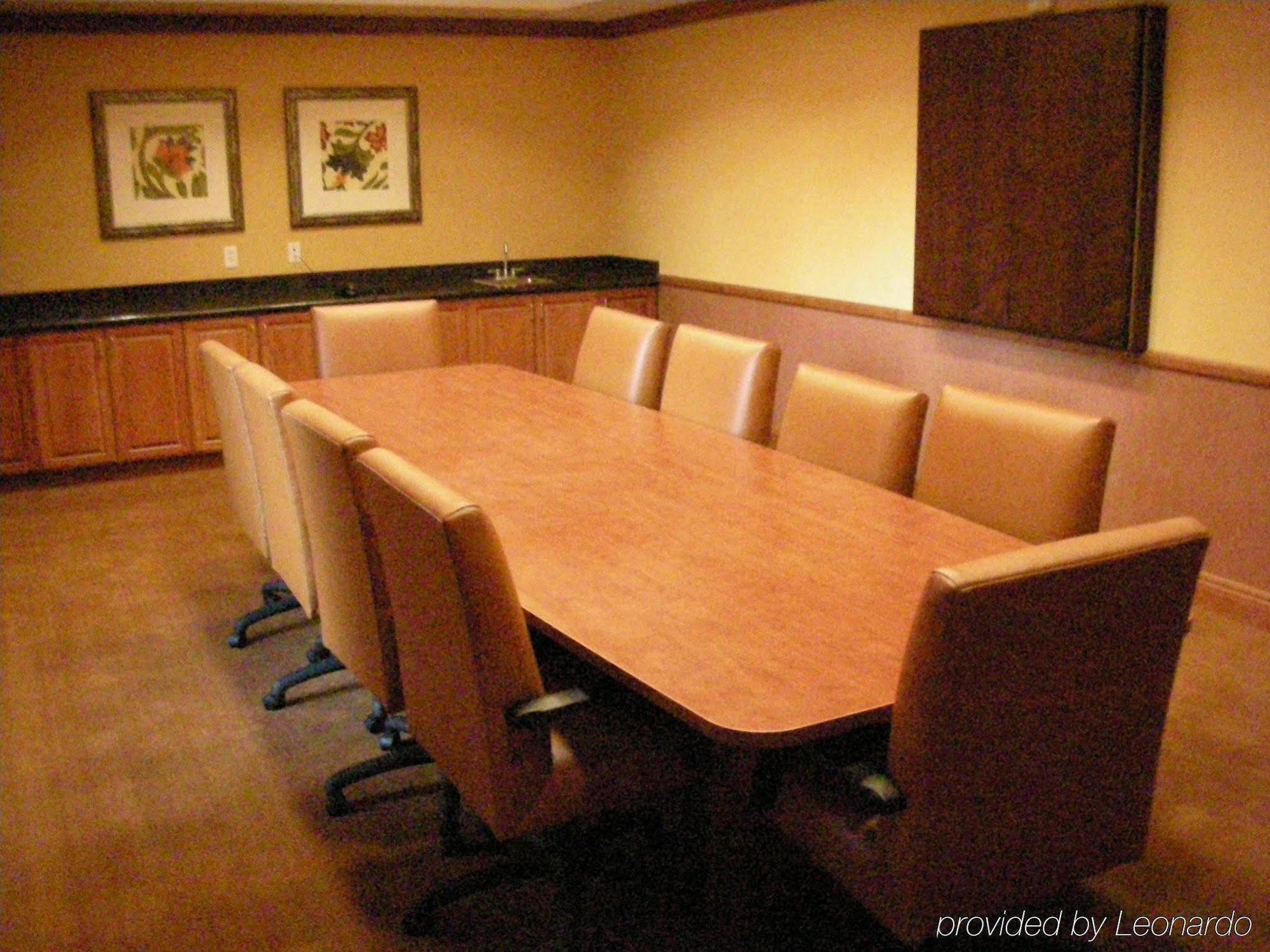 Holiday Inn Express Ontario By Ihg Creekside Экстерьер фото