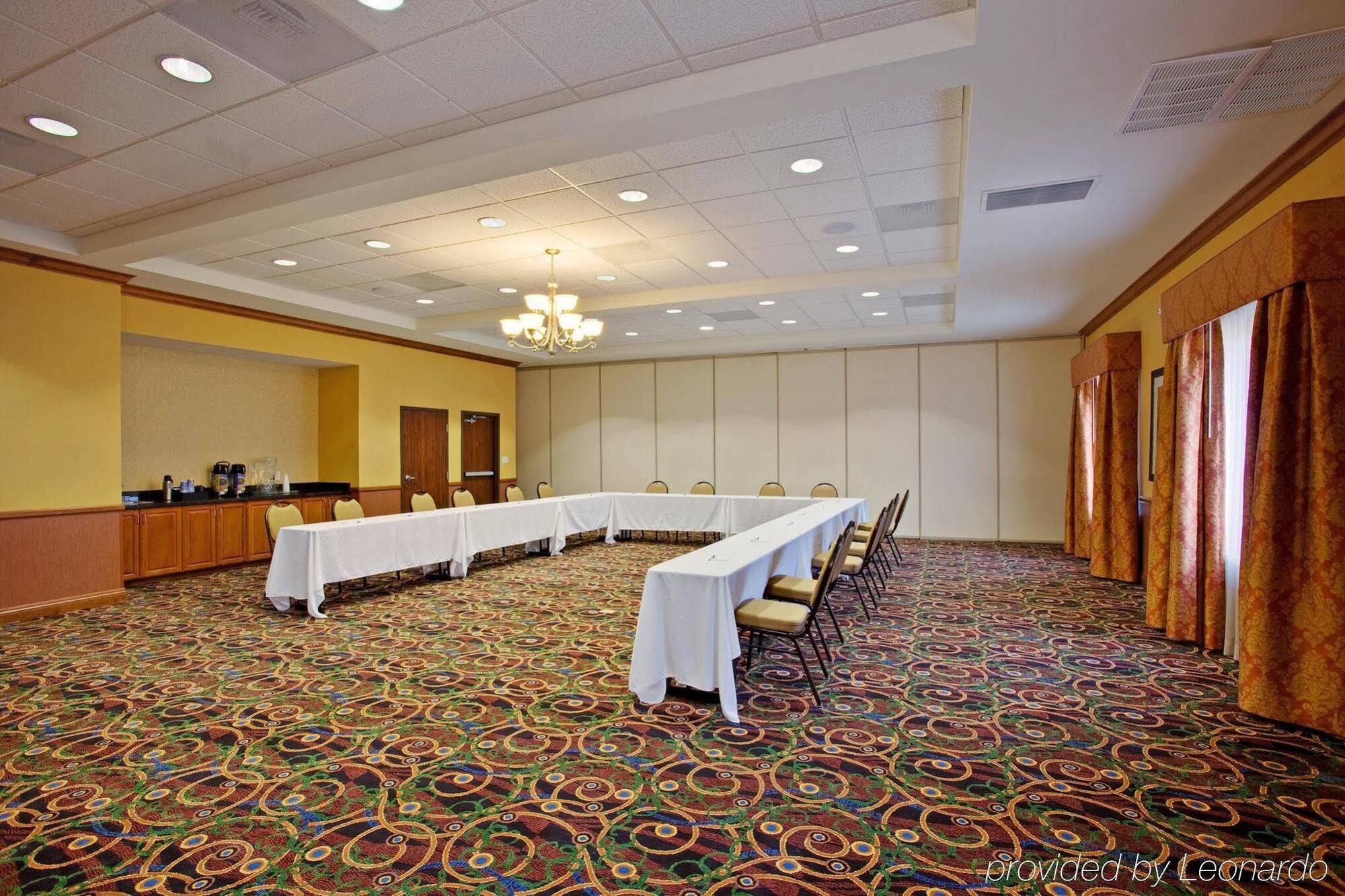 Holiday Inn Express Ontario By Ihg Creekside Экстерьер фото
